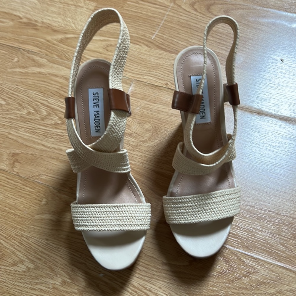 Steve Madden Wedges, Only Worn Once, In Excellent… - image 2